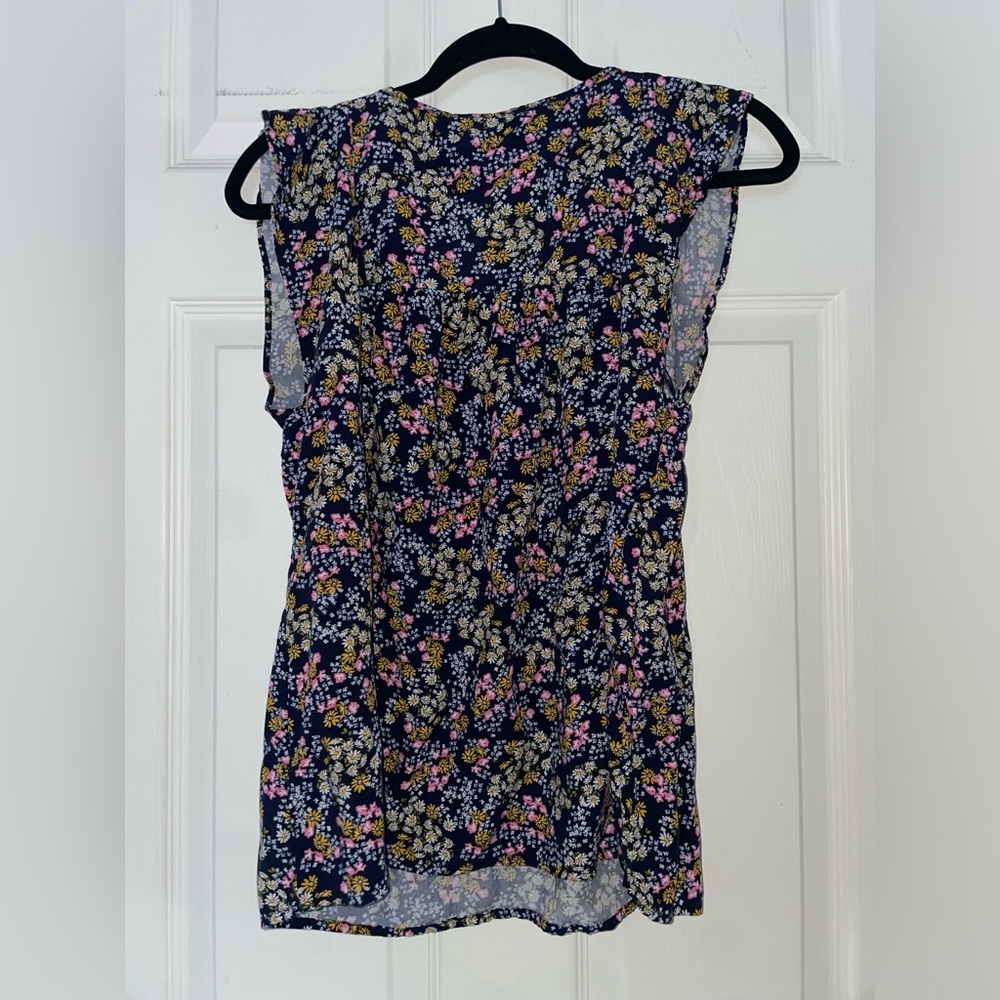 GAP Navy Floral V-Neck Sleeveless Top with Pink & Yellow Blooms - Picture 3 of 3